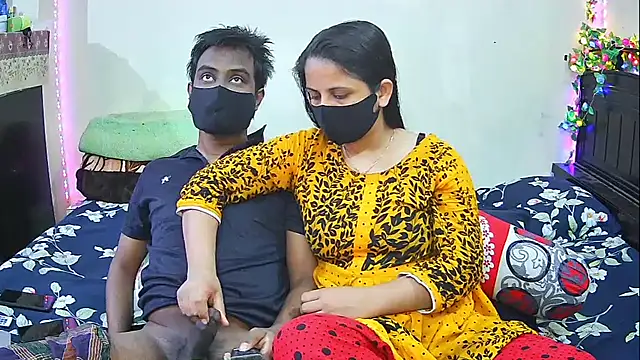 Hot Nila online show from February 15, 2026, 3:51 am