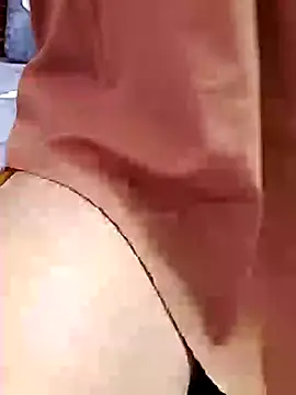 Hunhen23love online show from January 6, 2025, 4:04 am