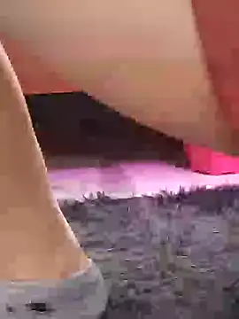 Hunhen23love online show from January 31, 2025, 12:50 am