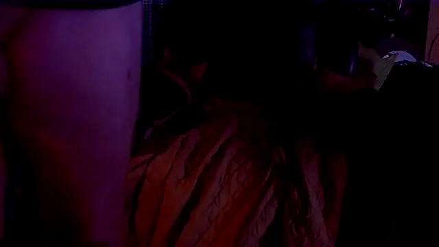 Snapshot of bluedragon0525 chatting on March 4, 2026, 12:29 am bluedragon0525 online show from March 4, 2026, 12:29 am