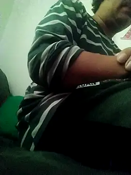 Snapshot of escorpio50jt chatting on October 23, 2025, 11:31 am escorpio50jt online show from October 23, 2025, 11:31 am