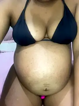 Mariaapimentinha online show from December 16, 2025, 12:04 am