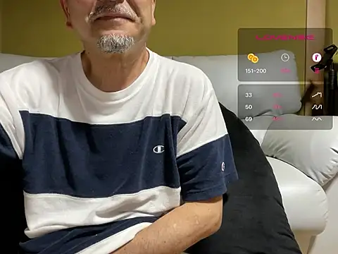 Snapshot of Ryo-j chatting on April 25, 2026, 1:36 pm Ryo-j online show from April 25, 2026, 1:36 pm