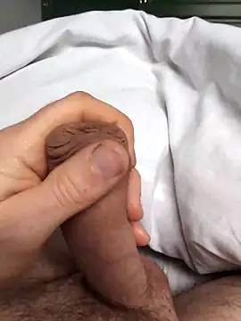 coquin5995 online show from April 5, 2026, 7:04 am