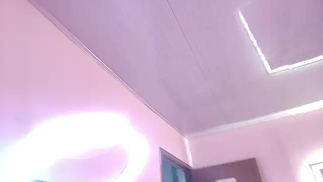 Arianna sweeet online show from June 2, 2026, 4:01 am
