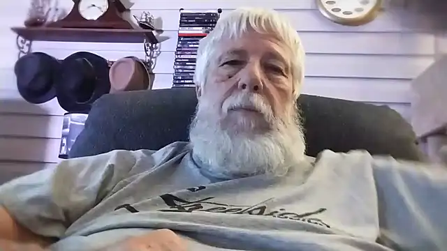 Snapshot of Futura_intx chatting on July 12, 2026, 1:17 am Futura intx online show from July 12, 2026, 1:17 am