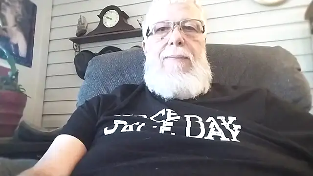 Futura intx online show from December 15, 2025, 3:51 pm