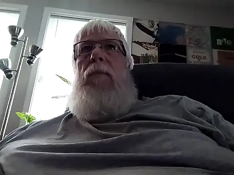 Snapshot of Futura_intx chatting on October 27, 2025, 6:20 pm Futura intx online show from October 27, 2025, 6:20 pm