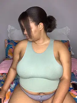 Snapshot of sexytinashe21 chatting on November 16, 2025, 6:01 pm sexytinashe21 online show from November 16, 2025, 6:01 pm