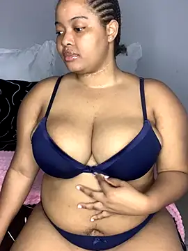 Snapshot of sexytinashe21 chatting on October 16, 2025, 7:33 pm sexytinashe21 online show from October 16, 2025, 7:33 pm