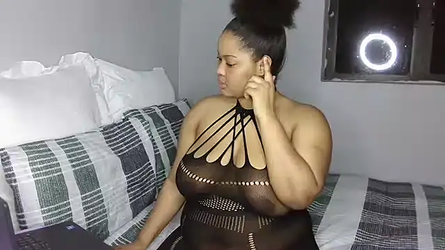 Snapshot of sexytinashe21 chatting on September 14, 2025, 7:58 pm sexytinashe21 online show from September 14, 2025, 7:58 pm