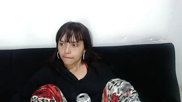 Licky Han online show from January 12, 2025, 10:54 pm