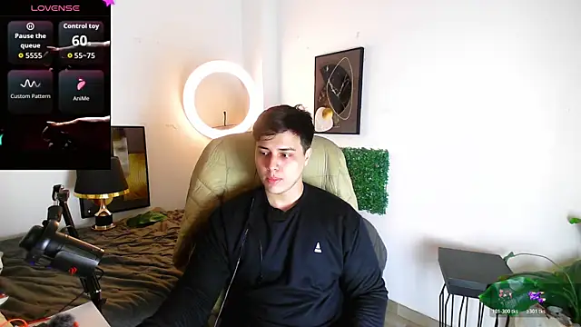 Snapshot of Thom_Ohtani chatting on February 13, 2026, 10:10 pm Thom Ohtani online show from February 13, 2026, 10:10 pm