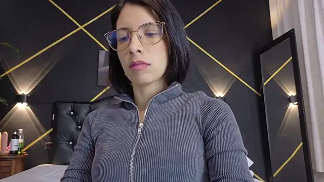 amabel zambrano online show from October 12, 2025, 12:39 pm