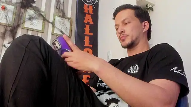 Oliverssmith online show from October 30, 2025, 11:45 pm