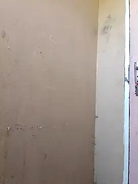 dadyd01 online show from January 30, 2025, 9:04 am