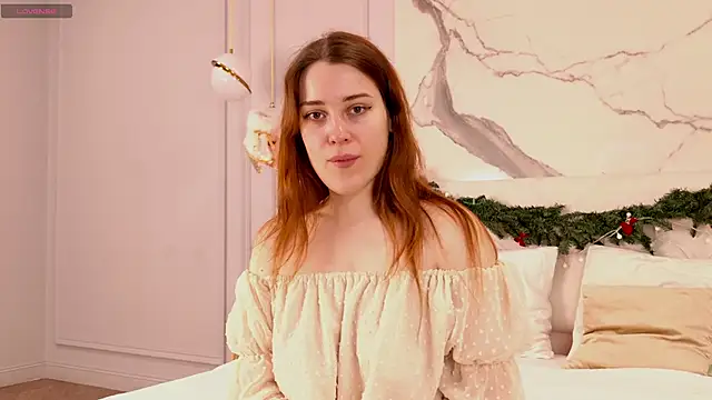 EllieGarson online show from January 13, 2026, 5:06 pm