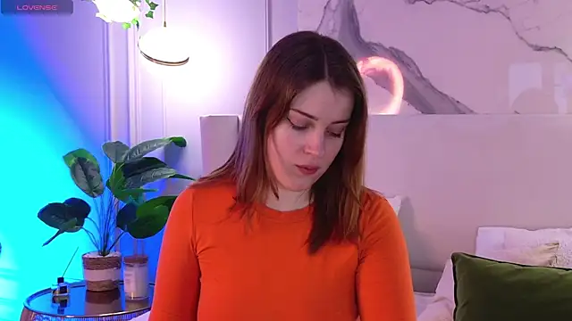 Snapshot of EllieGarson chatting on May 1, 2026, 5:07 pm EllieGarson online show from May 1, 2026, 5:07 pm
