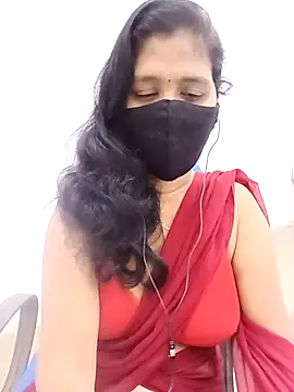 Snapshot of Lucky-Deepthi chatting on November 23, 2025, 11:15 pm Lucky-Deepthi online show from November 23, 2025, 11:15 pm