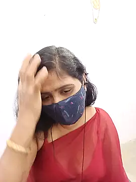 Snapshot of Lucky-Deepthi chatting on March 8, 2025, 8:25 pm Lucky-Deepthi online show from March 8, 2025, 8:25 pm