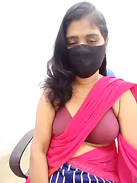 Snapshot of Lucky-Deepthi chatting on November 19, 2025, 12:10 am Lucky-Deepthi online show from November 19, 2025, 12:10 am