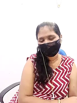 Snapshot of Lucky-Deepthi chatting on February 20, 2025, 4:58 pm Lucky-Deepthi online show from February 20, 2025, 4:58 pm