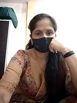 priyancyfun online show from April 15, 2026, 4:51 am