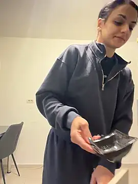 NNNoire online show from December 21, 2025, 8:49 am