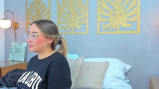 antonella cutie  online show from March 12, 2025, 7:25 pm