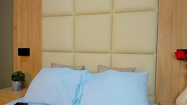 antonella cutie  online show from October 15, 2025, 12:35 pm