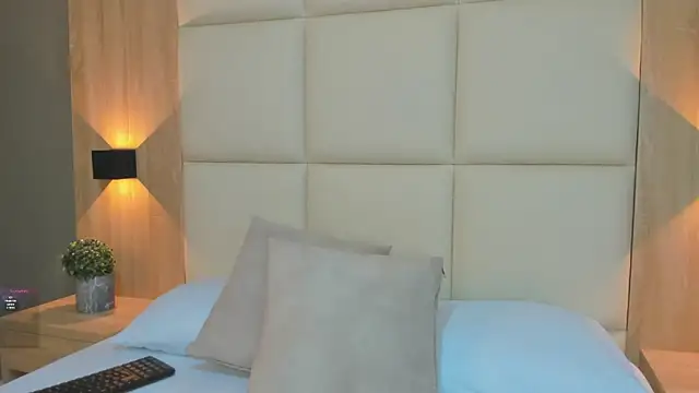 antonella cutie  online show from November 6, 2025, 12:20 pm