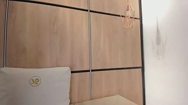 Snapshot of ashlyn_parker chatting on February 26, 2026, 8:20 pm ashlyn parker online show from February 26, 2026, 8:20 pm