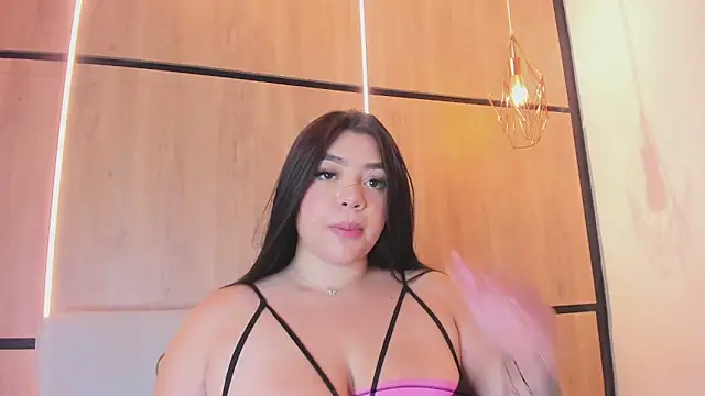 Snapshot of ashlyn_parker chatting on January 31, 2026, 8:07 pm ashlyn parker online show from January 31, 2026, 8:07 pm