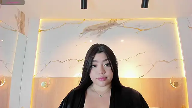 Snapshot of ashlyn_parker chatting on January 17, 2026, 8:34 pm ashlyn parker online show from January 17, 2026, 8:34 pm