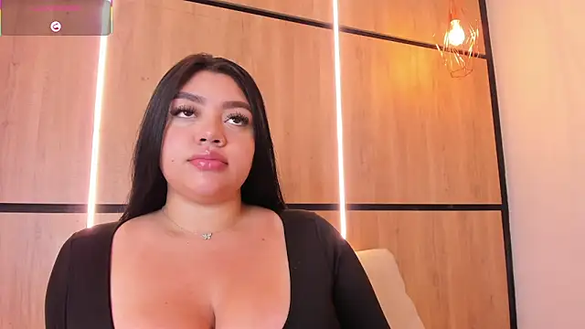 ashlyn parker online show from November 24, 2025, 8:09 pm