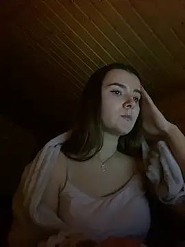mewKate online show from March 3, 2025, 6:56 pm