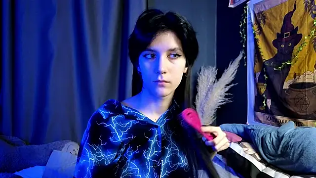 Snapshot of Hyeon_Jin chatting on February 10, 2025, 11:34 pm Hyeon Jin online show from February 10, 2025, 11:34 pm