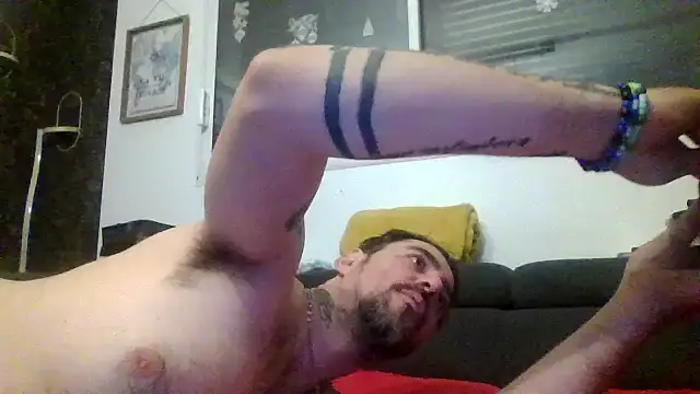 thefrenchkiss25 online show from February 3, 2026, 6:02 pm