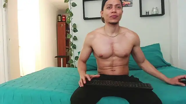 Snapshot of mike_rolly_hot chatting on September 26, 2025, 3:57 am mike rolly hot online show from September 26, 2025, 3:57 am