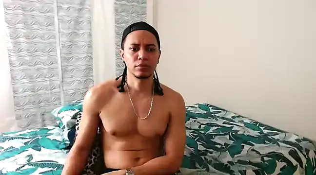 Snapshot of mike_rolly_hot chatting on January 13, 2025, 12:09 am mike rolly hot online show from January 13, 2025, 12:09 am