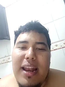 Snapshot of parejanuevahoff chatting on October 25, 2025, 11:05 pm parejanuevahoff online show from October 25, 2025, 11:05 pm