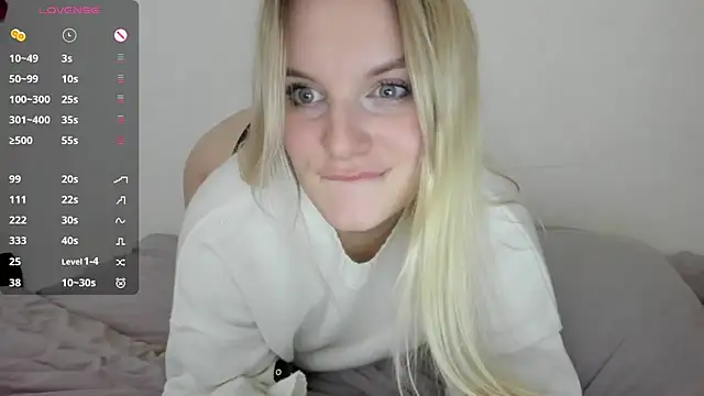 shiny bunnyyy online show from January 6, 2025, 3:09 am