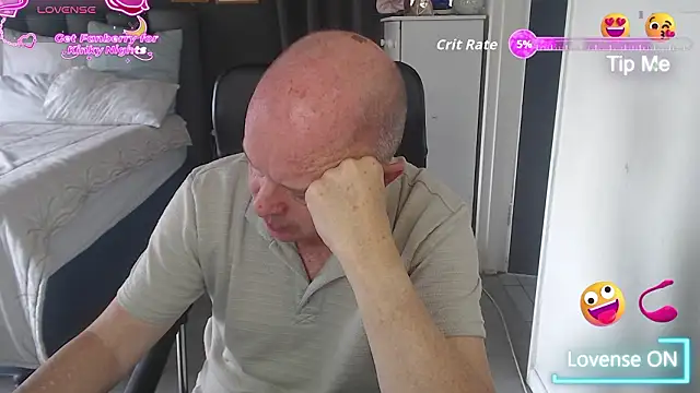 boeslaboes1 online show from March 1, 2026, 6:24 am