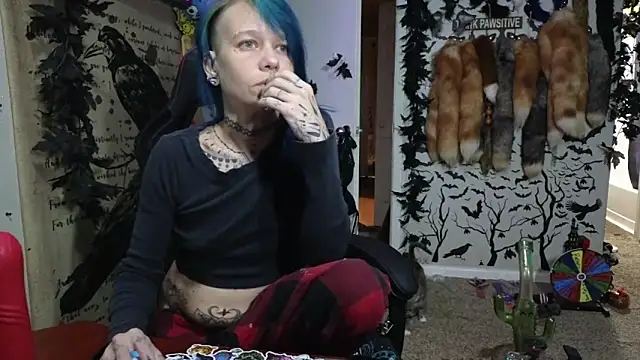 trashbrat online show from November 13, 2025, 9:02 am