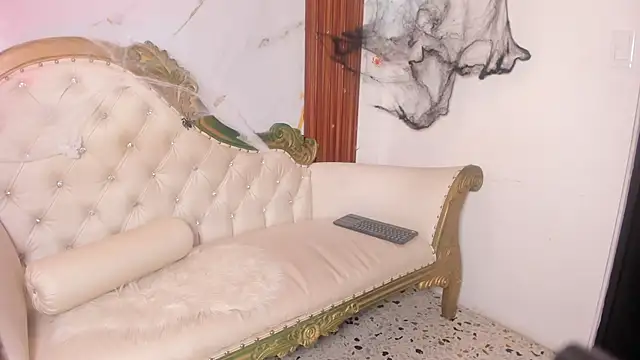 Snapshot of Charlot_Vega_ chatting on October 31, 2025, 10:56 am Charlot Vega online show from October 31, 2025, 10:56 am