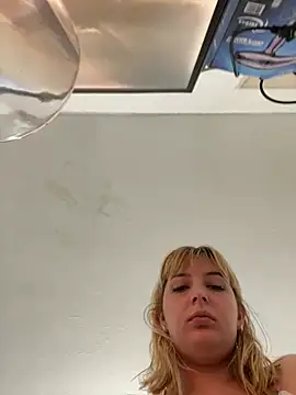 Snapshot of Blue_Angell chatting on July 10, 2026, 7:47 pm Blue Angell online show from July 10, 2026, 7:47 pm