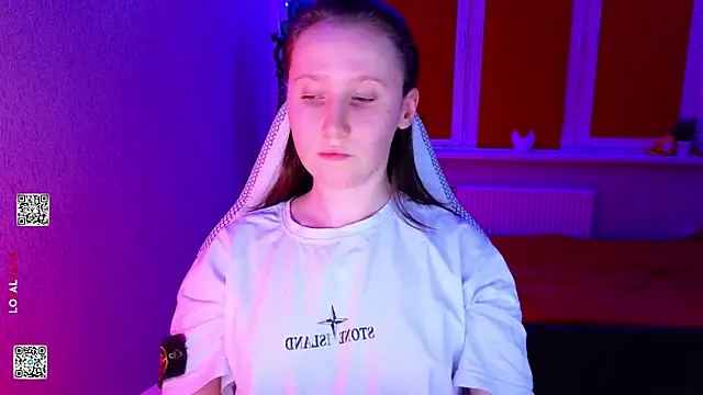 mon lola online show from March 6, 2026, 6:25 pm