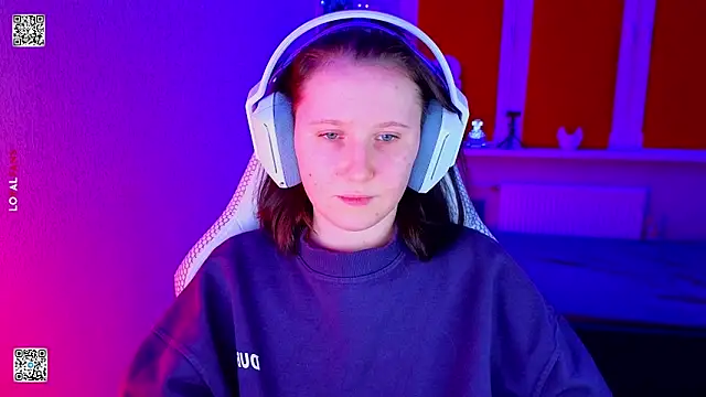 mon lola online show from January 15, 2026, 4:43 pm