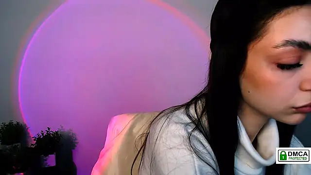 Lexi Jous online show from November 6, 2025, 1:37 pm