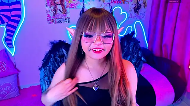 LaytonBox online show from February 24, 2025, 7:52 pm